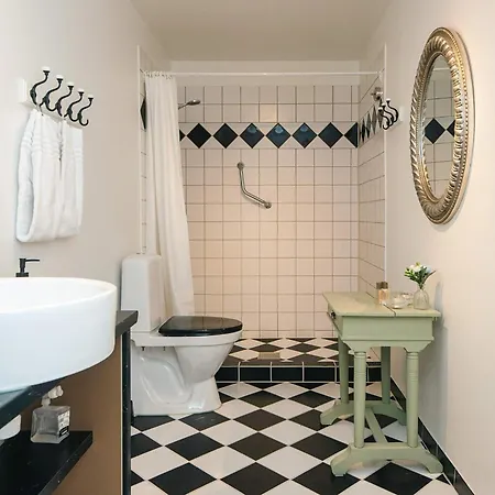 Дом отдыха 4 Star In *